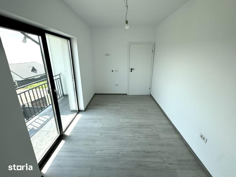 Casă cu 4 camere cu Teren 250 Mp în Miroslava