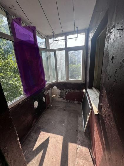 Apartament cu 2 camere decomandat în Nicolina