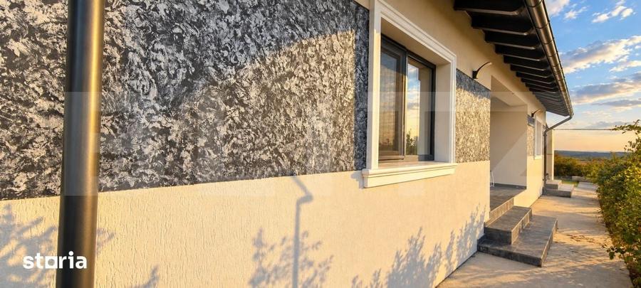 Casă cu 4 camere semidecomandat cu Teren 592 Mp în Rediu