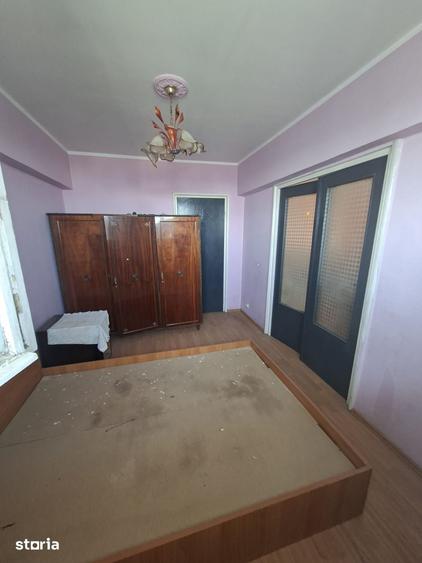Apartament cu 3 camere decomandat în Ghencea