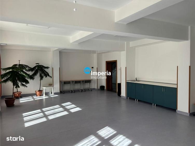 Spațiu comercial, de 64 mp, în Albești
