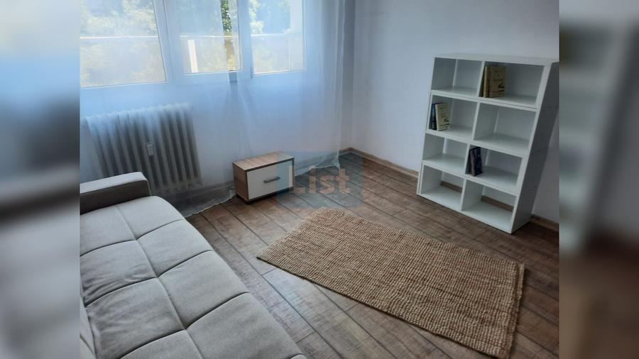 Apartament cu 3 camere decomandat în Ghencea
