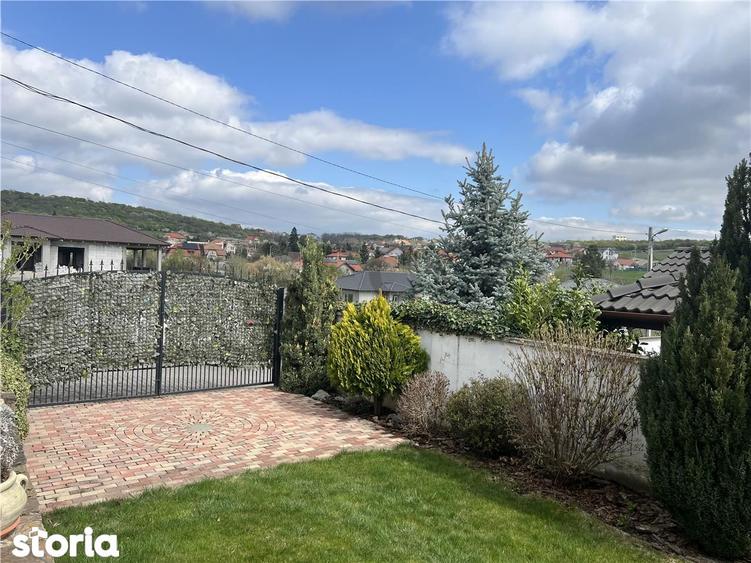 Casă cu 4 camere cu Teren 577 Mp în Iorga