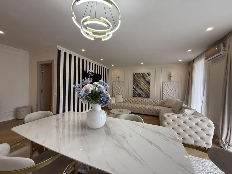 Apartament cu 4 camere în Pipera