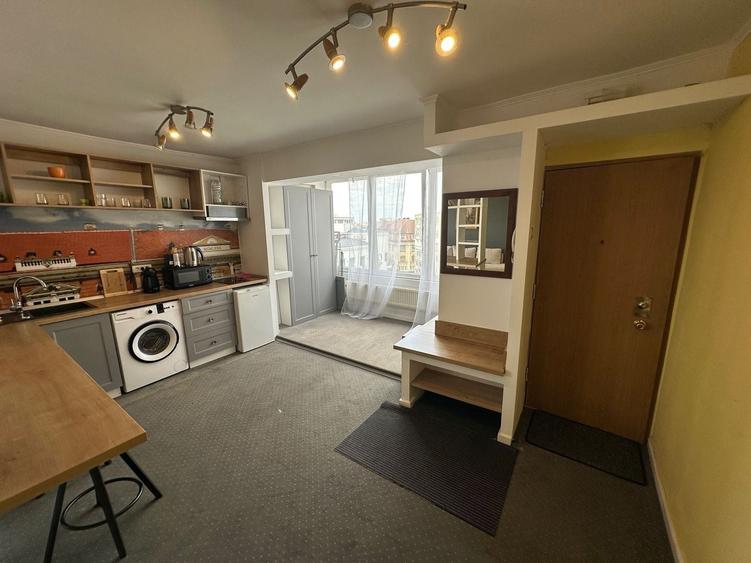 Apartament cu 2 camere semidecomandat în Ultracentral