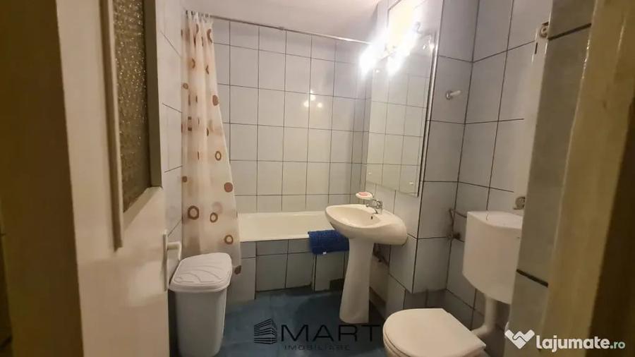 Apartament cu 3 camere decomandat în Ștrand