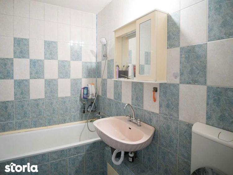 Apartament cu 4 camere în Rahova