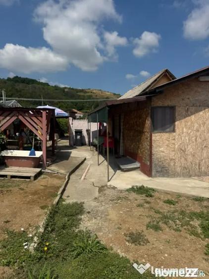 Casă cu 3 camere cu Teren 821 Mp în Central
