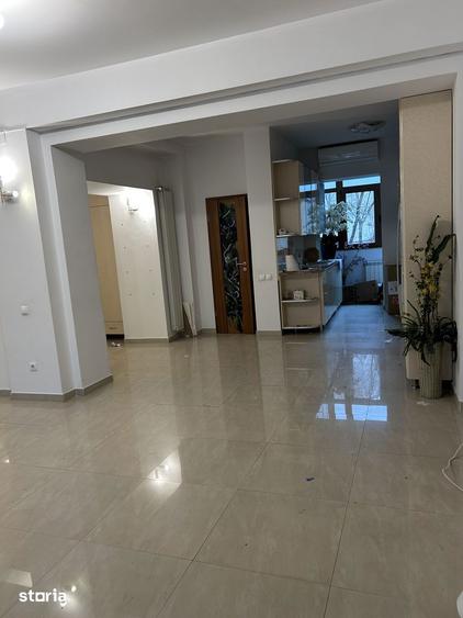 Apartament cu 3 camere în Eminescu