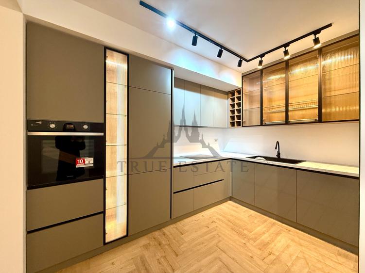 Apartament cu 3 camere decomandat, mobilat în Eminescu