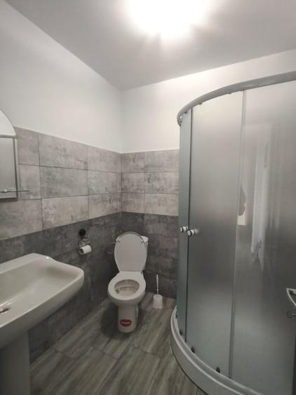 Spațiu comercial, de 1,590 mp, în Malu Mare