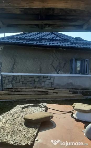 Casă cu 3 camere în Vărbila