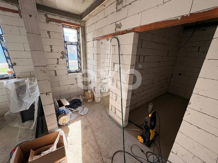 Casă individuală cu 5 camere cu Canalizare în Corbeanca