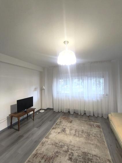 Apartament cu 2 camere decomandat în Vitan