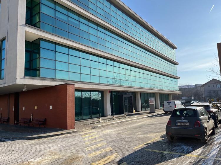 Birou, de 3,300 mp, în Colentina