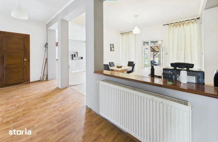 Casă cu 6 camere cu Teren 1.2 Mp în Săcălaz