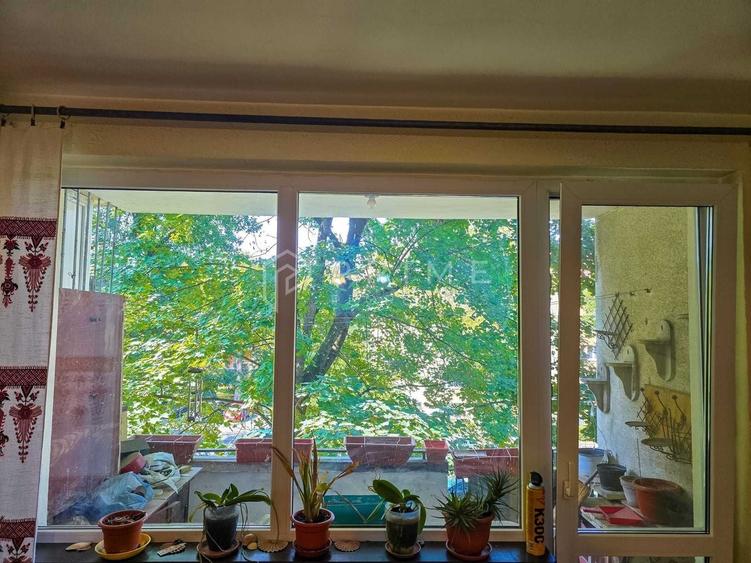Apartament cu 3 camere decomandat în 7 Noiembrie