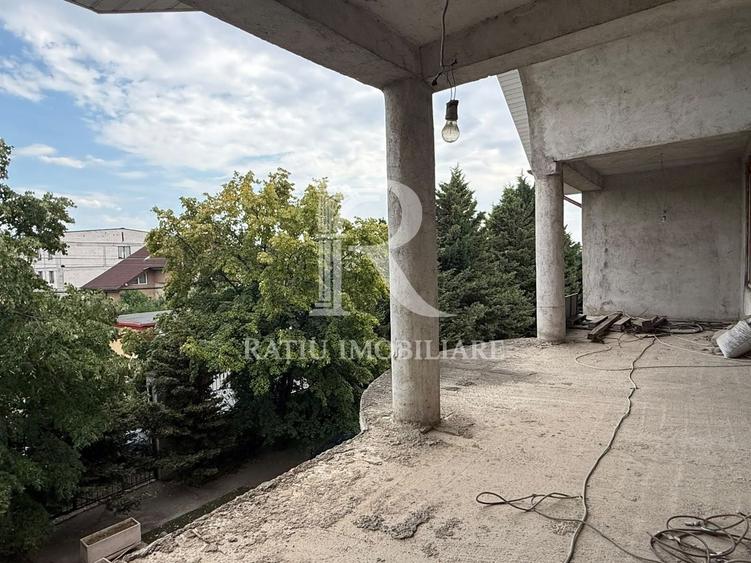 Casă individuală cu 4 camere cu Canalizare în Centura