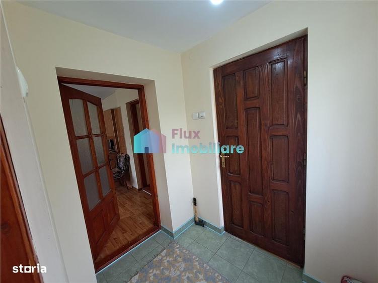 Casă cu 2 camere în Mălini