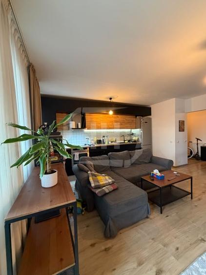 Apartament cu 2 camere semidecomandat, mobilat în Borhanci