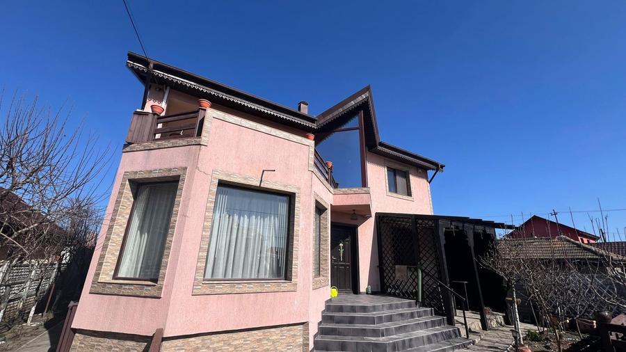 Casă individuală cu 5 camere cu Canalizare în Mihai Viteazu