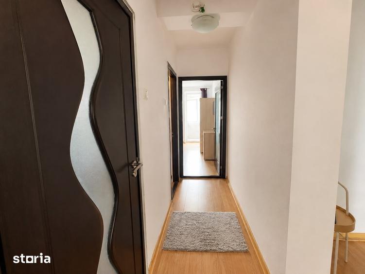 Apartament cu 4 camere în Tomis Nord