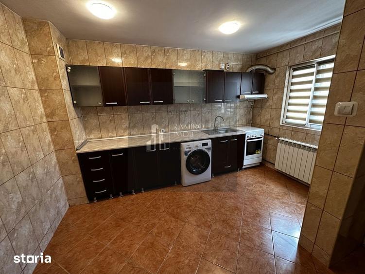 Apartament cu 3 camere decomandat, mobilat în Tineretului