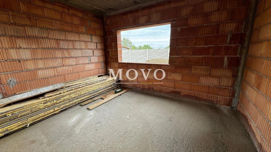Duplex cu 4 camere cu Canalizare în Moșnița Veche