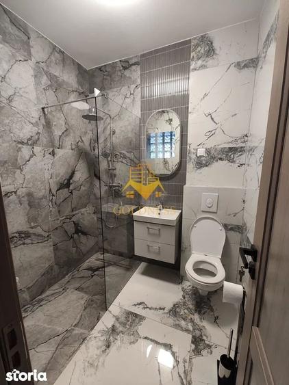 Casă individuală cu 5 camere cu Canalizare în Iris