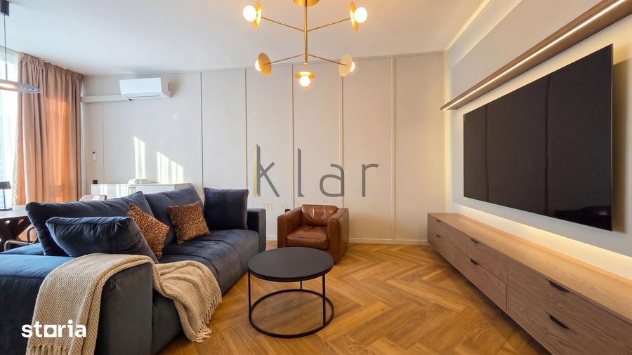 Apartament cu 3 camere semidecomandat, mobilat în Sopor