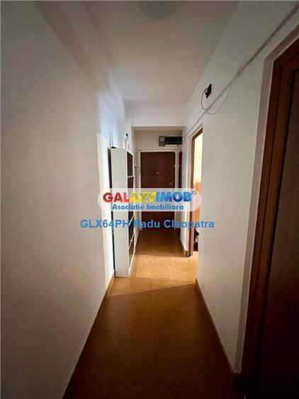 Apartament cu 3 camere decomandat, mobilat în Ultracentral