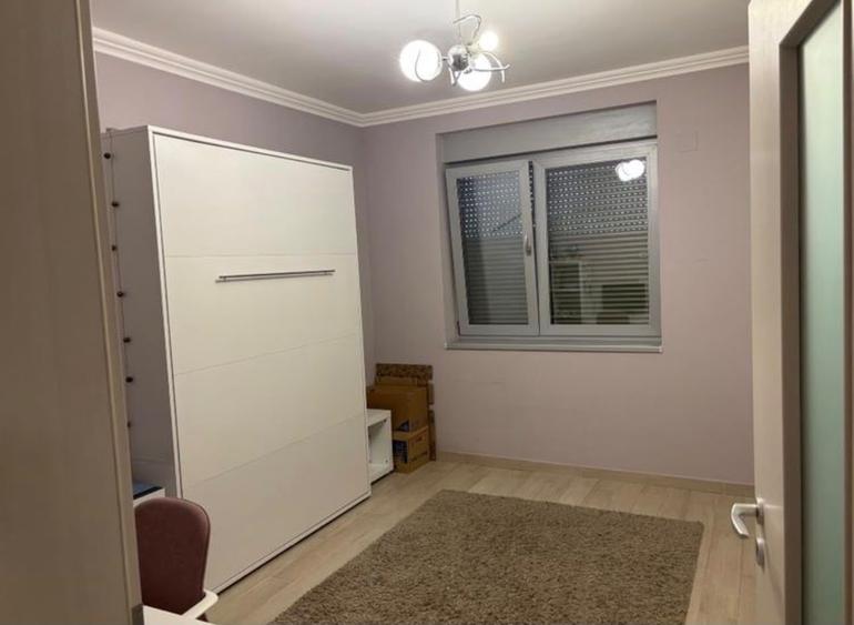 Apartament cu 2 camere semidecomandat, mobilat în Dumbrăvița