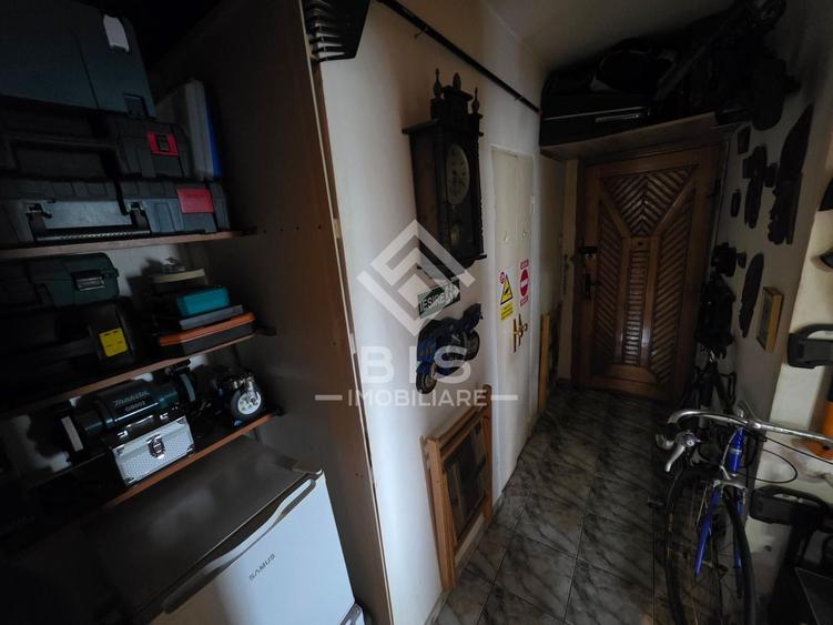 Garsonieră decomandată în Sud
