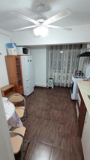 Inchiriez garsoniera Braila Sos. Comunarzi aproape de Penny Buzaului - 9