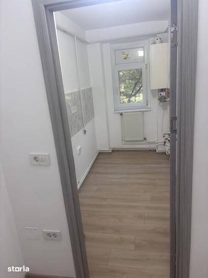 Apartament cu 2 camere în Viziru 3