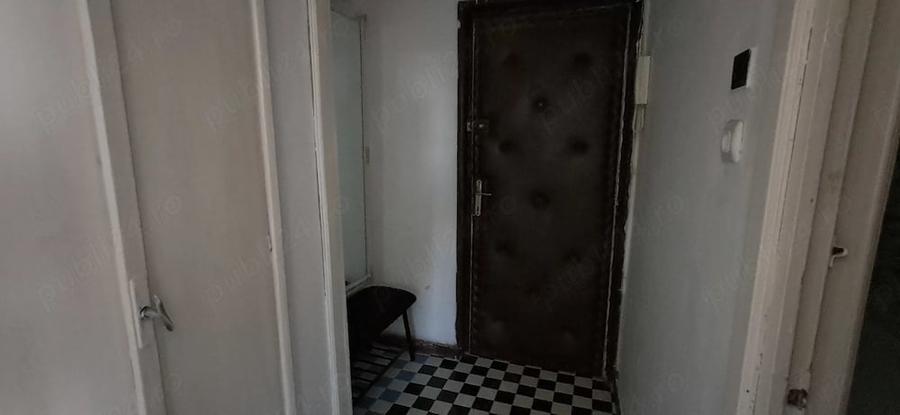 Garsonieră decomandată în Complex Studențesc