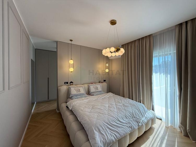 Casă individuală cu 4 camere cu Piscina în Tunari