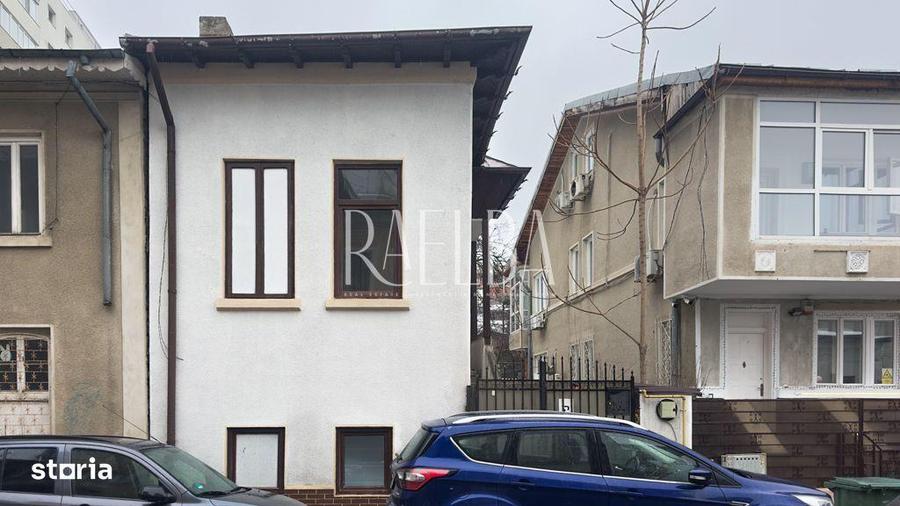 Casă cu 4 camere cu Teren 232 Mp în Grivița