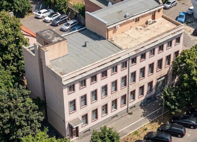 Spațiu comercial, de 1,000 mp, în Nord