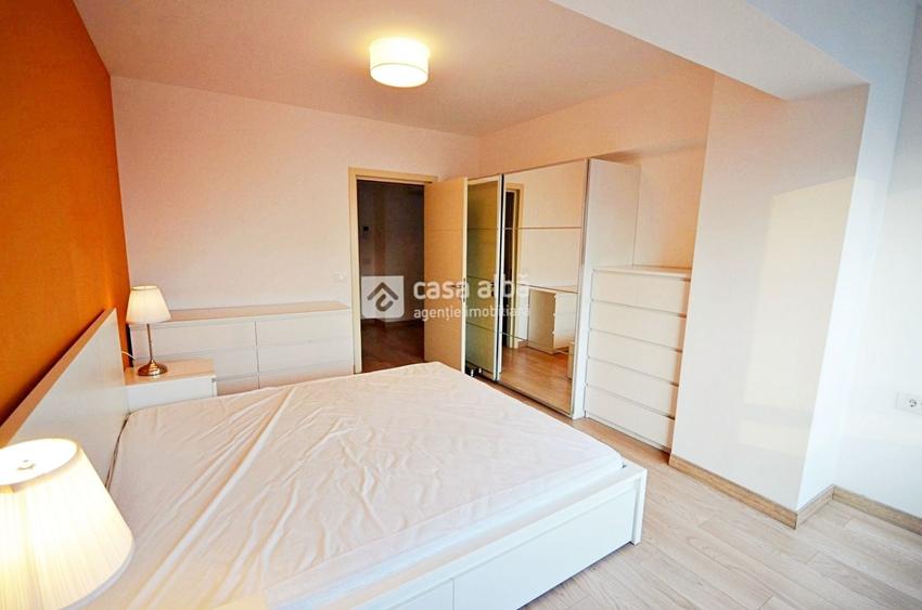 Apartament cu 3 camere semidecomandat, mobilat în Tătărași