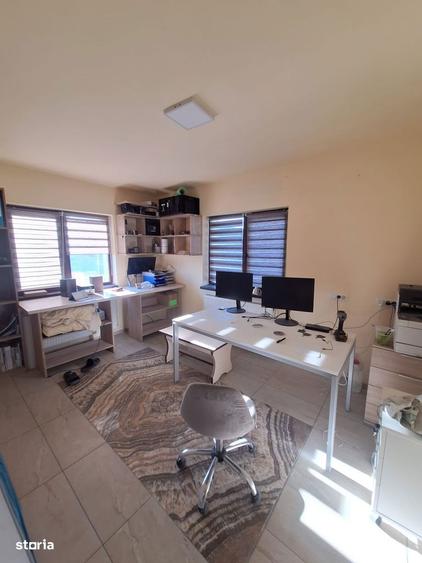 Casă cu 5 camere cu Teren 717 Mp în Central