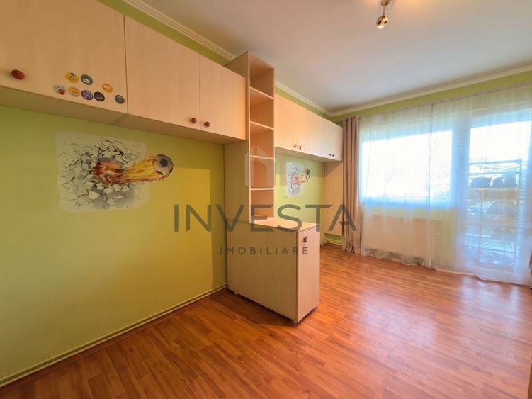 Apartament cu 4 camere semidecomandat, mobilat în Gheorgheni