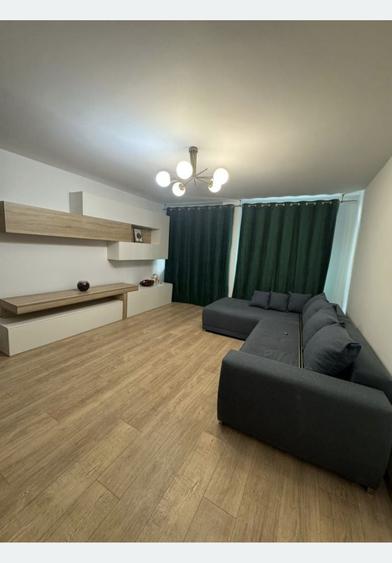 Apartament cu 3 camere decomandat în Mofleni