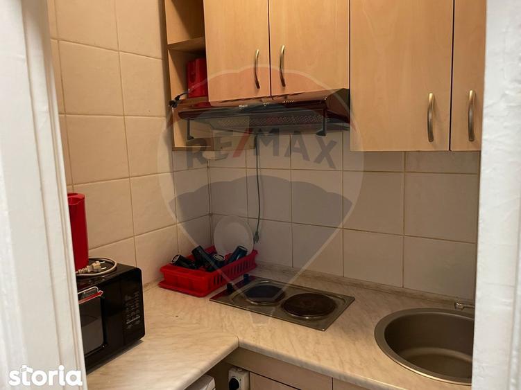 Studio de 35 mp etaj 1 Str. Nicolae Iorga - centrala proprie - 10