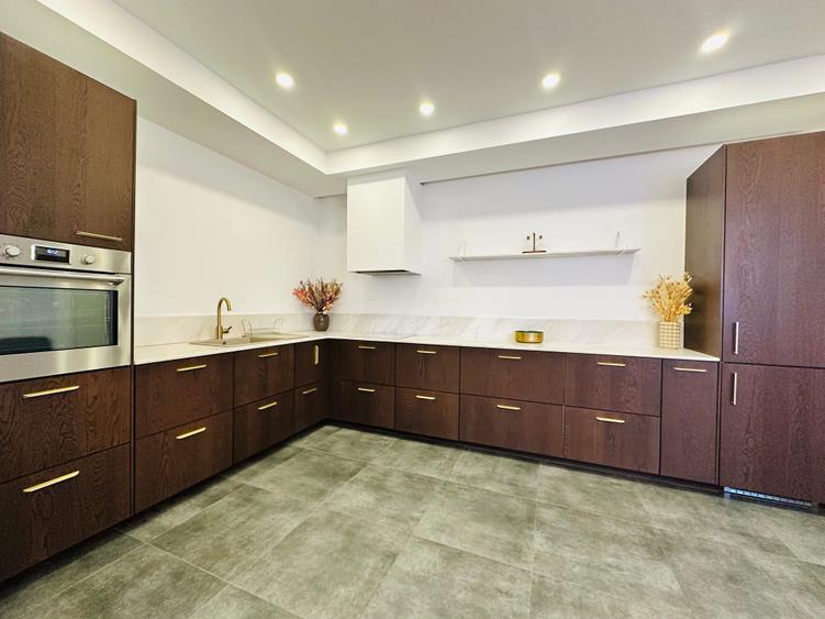 Apartament cu 2 camere decomandat în Polonă