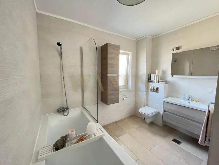 Duplex cu 4 camere cu Canalizare în Popești