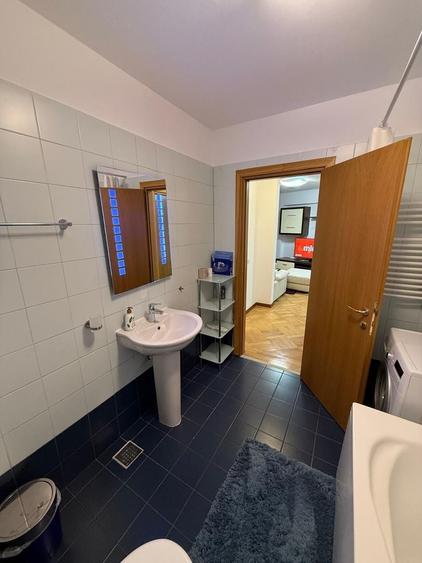 Apartament cu 3 camere decomandat, mobilat în Herăstrău