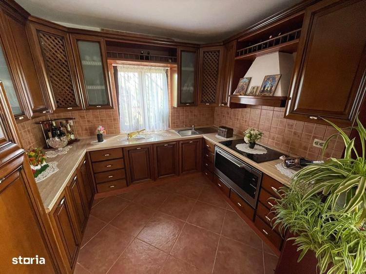 Casă cu 4 camere în Miroslava