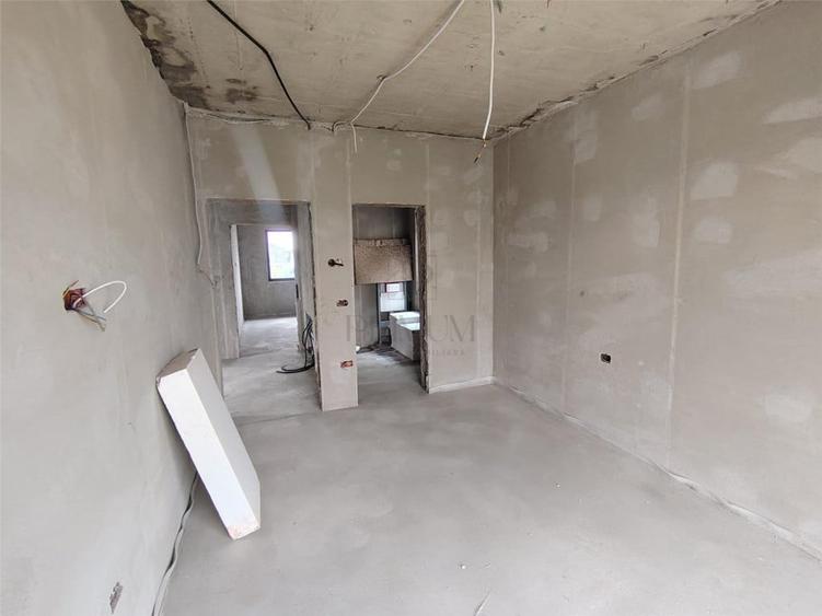 Duplex in zona centrala - despartit prin C.T - 5 camere - 5