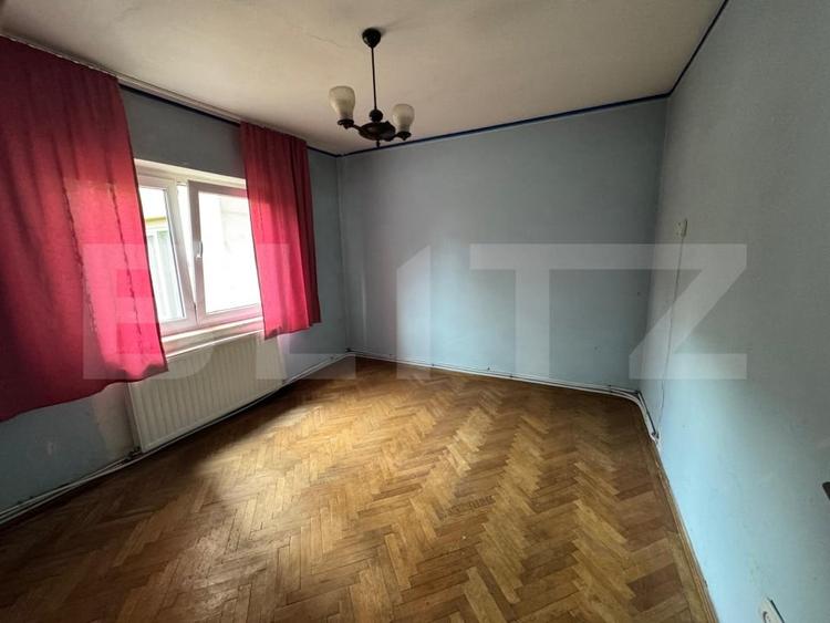 Apartament cu 2 camere semidecomandat în Mihai Eminescu